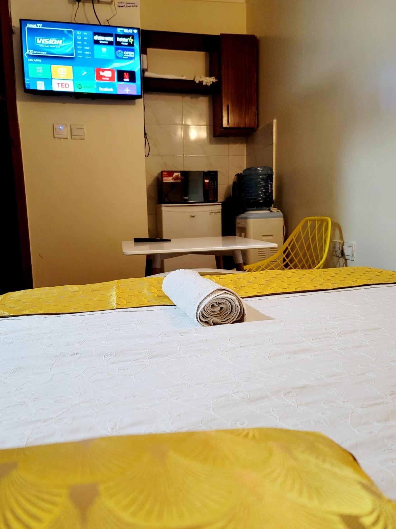 Deka Hotel Ngara Equity Nairobi Buitenkant foto