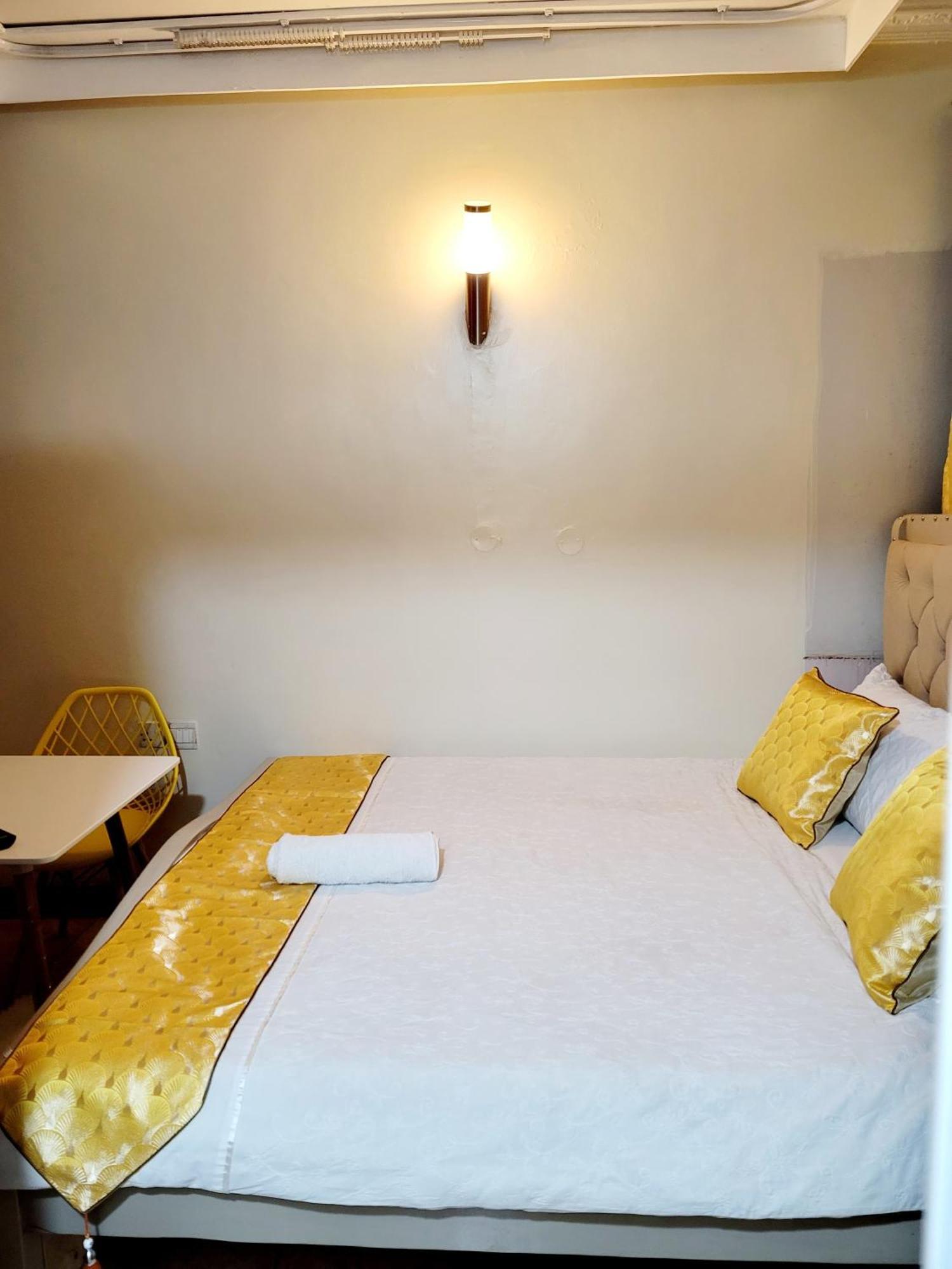 Deka Hotel Ngara Equity Nairobi Buitenkant foto