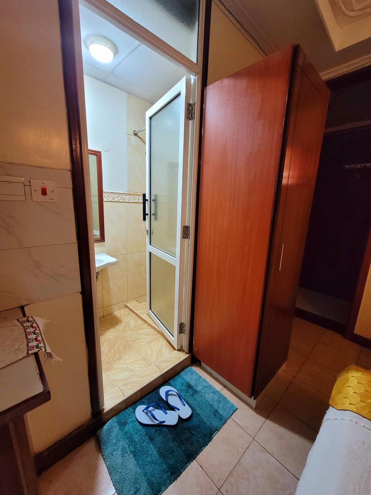 Deka Hotel Ngara Equity Nairobi Buitenkant foto